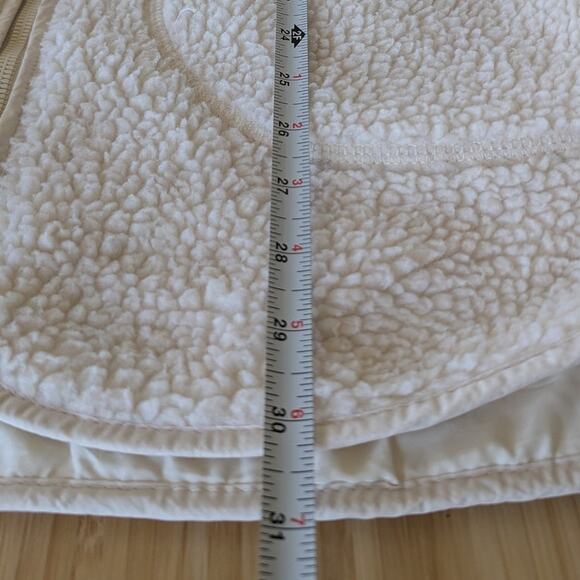 H&M HM Beige Overzised Full Zip Long Sleeve Teddy Coat Jacket, size M - Picture 8 of 10